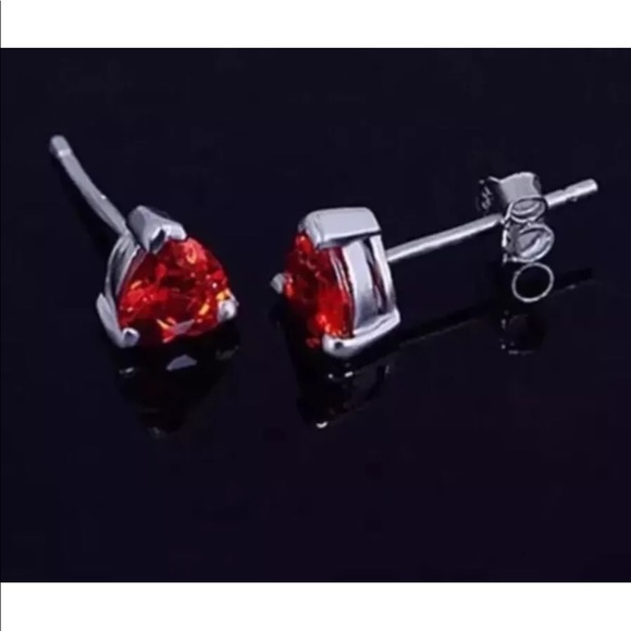 Red Heart Matching Pierced Earrings & Pendant Set - Picture 3 of 7